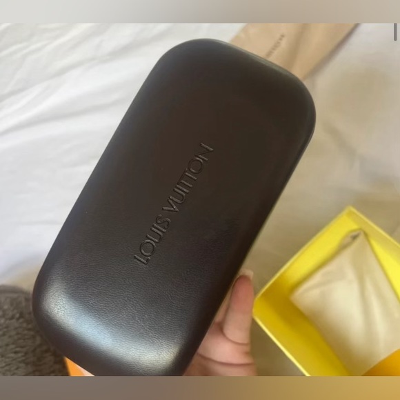 never worn glasses bought from louis vuitton website - Picture 2 of 2